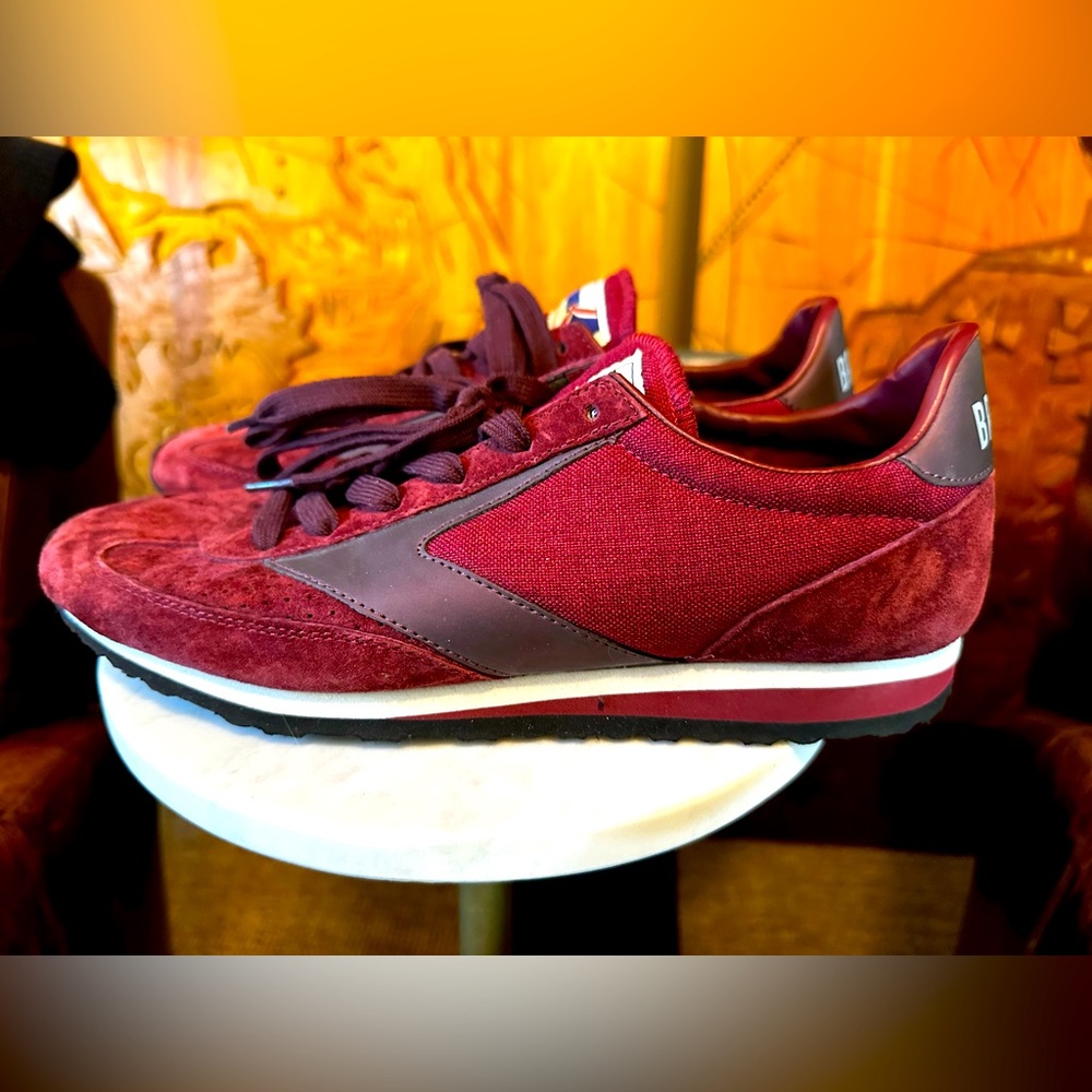 Brooks Heritage Burgundy Suede Sz 10.5